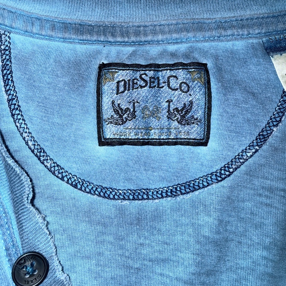 Men's Diesel Distressed Short-Sleeve Henley Size Small - Picture 5 of 6